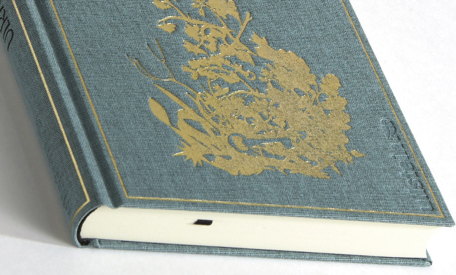 Livre couture relié